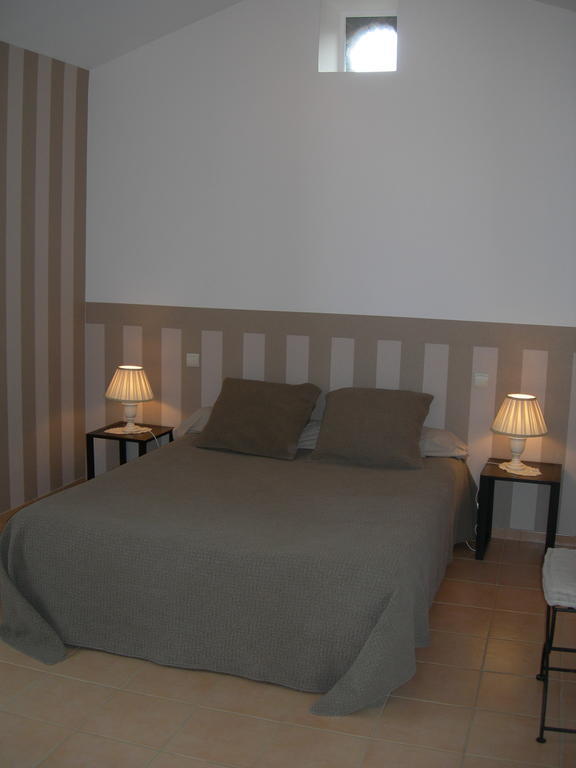 Chambres D'Hotes Cote Cevennes Saint-Martin-de-Valgalgues Ruang foto